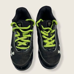 Under Armour kids MLB baseball cleats size 13K